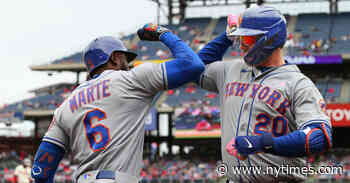 Mets and Yankees Split Doubleheaders on a Busy Sunday