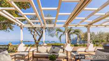 In vendita la villa di Christian De Sica a Capri - Vanity Fair Italia