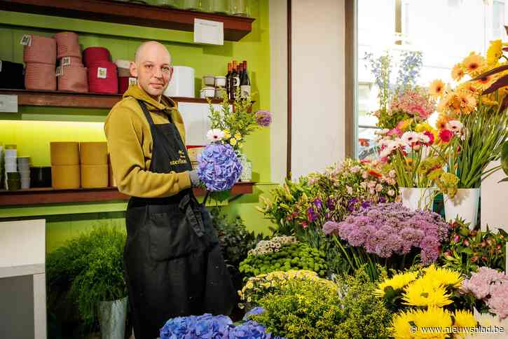 “Ziek zijn, is niets om je over te schamen”: bloemist Jan (40) heropent winkel na strijd tegen tumor die hem reukzin ontnam