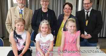 Streuengelche: Pia Erkens lässt die Bonbons regnen