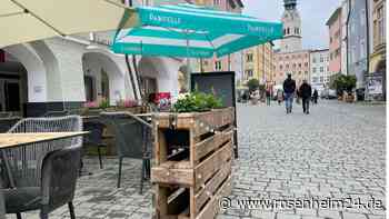 „Über 1000 Euro im Monat“: Wie Rosenheims Wirte die Rückkehr der Schanigärten-Gebühr finden