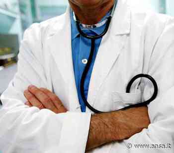 Vaccini: ordine Catania, sospesi 46 medici - Agenzia ANSA