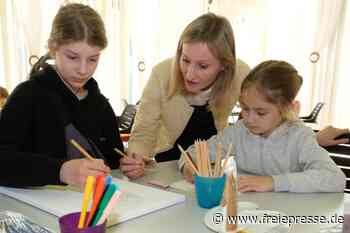 Ukrainerin malt mit Kindern - freiepresse.de