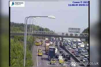 Live M25 traffic updates as fire causes delays near Maple Cross