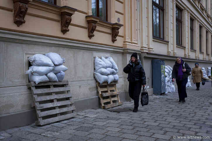 Ukrainian Museum Partially Reopens, New York’s Canada Gallery Expands, and More: Morning Links for May 9, 2022