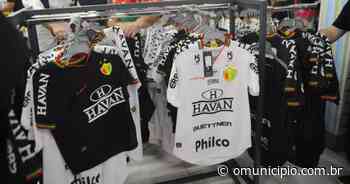 Camisas do Brusque chegam às lojas e clube tem novidades previstas para as próximas semanas - O Município