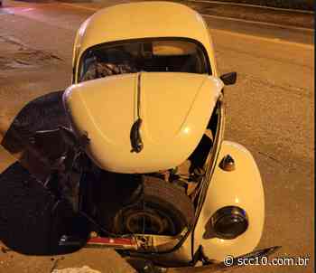 Acidente entre Fusca e moto deixa homem ferido em Brusque - Portal SCC10