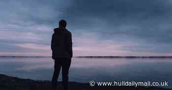 Married undercover police officer describes 'surreal' sex with woman - Hull Live