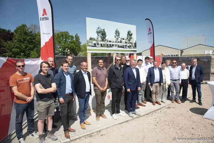 Politiezone verhuist naar nieuw hoofdkwartier na decennialang verspreid te zitten over zeven gebouwen: “Dat kwam de communicatie niet altijd ten goede