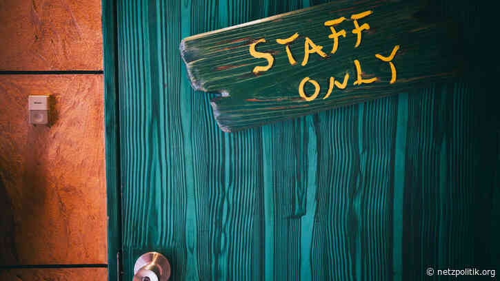 Corona-Kommunikation: Berlins Gesundheitsämter haben über 4.000 E-Mail-Adressen regelwidrig veröffentlicht