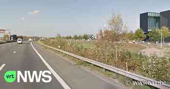 Rijstrook op E403 richting Brugge al 8 weken afgesloten, maar de werken zijn nog steeds niet gestart - VRT NWS