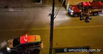 Jovem que esfaqueou companheira em Brusque permanecerá preso, decide juiz - O Município