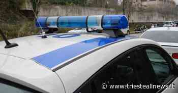 Trieste, Via Svevo, incidente Auto-TIR, un uomo all'Ospedale - Trieste News