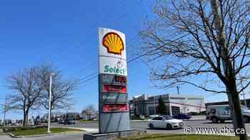'I can't afford these prices': Gas in Ottawa hits record high - CBC.ca