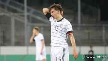 Sonderhofen: 17-jähriger erhält Profivertrag beim FC Augsburg - br.de