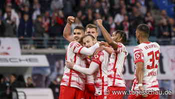 Fußball-Bundesliga: Leipzig schlägt Augsburg 4:0 - tagesschau.de