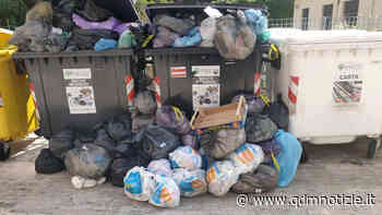 Chiaravalle / Nessuno ritira i rifiuti, proteste in pieno centro - QdM Notizie - QDM Notizie