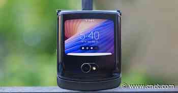 Next Morotola Razr, Code-Named Maven, Appears to Leak in New Images     - CNET