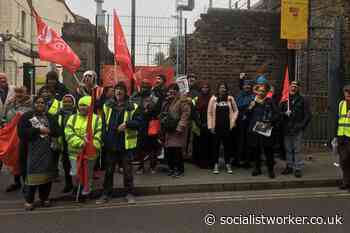 Hackney council strikers in pay fight + round-up - Socialist Worker