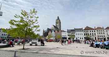 Bloemenmarkt met opvallend minder kraampjes - Het Laatste Nieuws