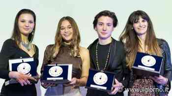 A 17 anni Lorenzo è già "Una voce per Sesto" - IL GIORNO