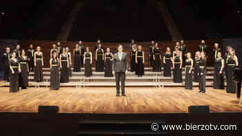 El Coro Ángel Barja ofrece un concierto en el Bergidum con motivo del 25º Aniversario del Campus - BIERZOTV