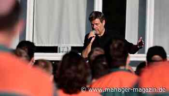 Robert Habeck macht Mut: Raffinerie Schwedt soll eine Zukunft haben