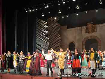 Catanzaro, tripudio di emozioni per l'opera di Bizet di scena ieri al Politeama: ma se Carmen, invece, non morisse? - La Nuova Calabria