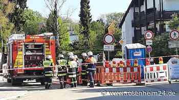 Gasaustritt? Feuerwehr sperrt Teile von Baustelle in Mangfallstraße ab