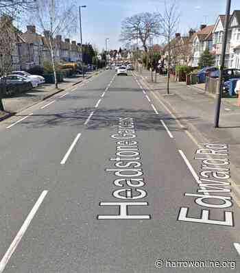 Headstone Gardens blocked towards North Harrow - Harrow Online