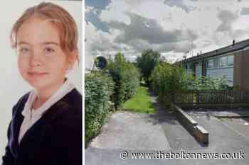 Bolton schoolgirl's phone robbed at knifepoint