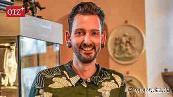 TV-Händler Fabian Kahl schätzt Kostbarkeiten auf der Leuchtenburg