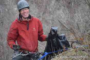 The Escarpment Project aims to keep Hamilton clean and green on Earth Day weekend - Hamilton Spectator