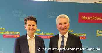 Landtagswahl 2022: Prof. Dr. Andreas Pinkwart besucht Fondium in Mettmann - Schaufenster Mettmann