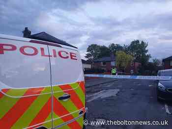 Bolton: Great Lever street taped off by police - The Bolton News
