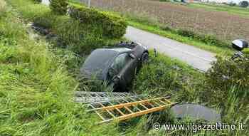 Incidente a Caorle, Smart finisce fuori strada - ilgazzettino.it