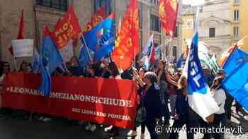 "Lo stabilimento Leonardo di Pomezia non deve chiudere": la protesta dei lavoratori