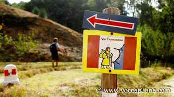 Via Francigena on foot, il 'pellegrino della salute' arriva a Massa-Carrara - La Voce Apuana