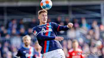 Hannover 96 holt Verteidiger Neumann aus Kiel - NDR.de