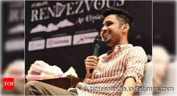 Amol Parashar’s visits his alma matter IIT Delhi; says, ‘Years ago, I was sitting on the other side in th - Times of India