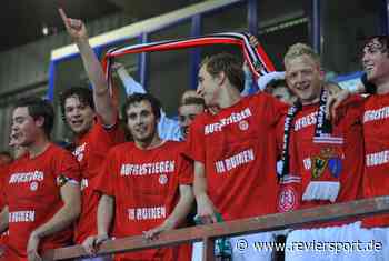 Der RWE-Aufstieg von 2011 in Bildern - Freudentaumel in Siegen - RevierSport