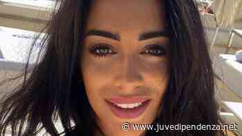 Alessia Messina, il vestito di gala è rovente: nessuno riesce a guardarla in faccia - Juve Dipendenza