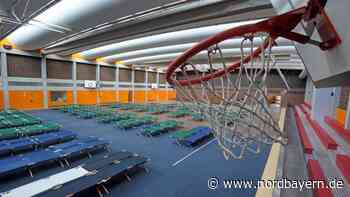 Erlangen bereitet Sporthalle für Flüchtlinge vor - Erlangen, Herzogenaurach, Höchstadt - Nordbayern.de
