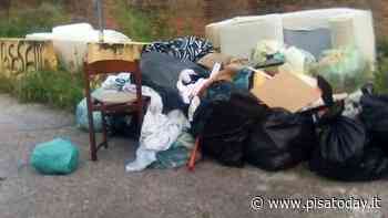 Pontedera: "Fuori del Ponte una discarica a cielo aperto" - PisaToday
