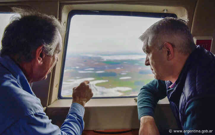 Anegamientos en Buenos Aires: Julián Domínguez recorrió campos afectados, dialogó con productores y adelantó que se asistirá "con todo lo que la Provincia, el municipio y los productores requieran" - Argentina.gob