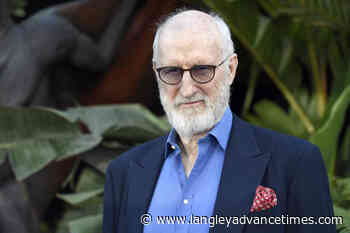 'Succession' star glues hand to Starbucks counter in protest – Langley Advance Times - Langley Advance Times