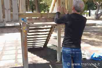 Nonno Mimmo e le giostrine della Villa: una risposta di amore ai vandalismi - TraniViva