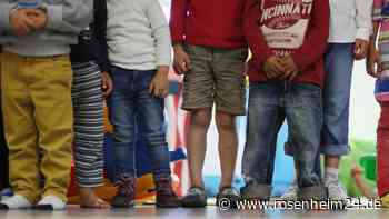 Trotz Rechtsanspruch: Stadt Rosenheim erteilt 205 Absagen an Eltern für Kita-Platz