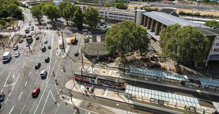 Hauptbahnhof Heidelberg:  73-Jähriger von drei Männer angehalten und durchsucht