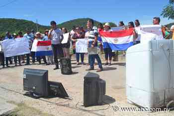 Usuarios de la Ande se manifestaron en Fuerte Olimpo - ABC Color